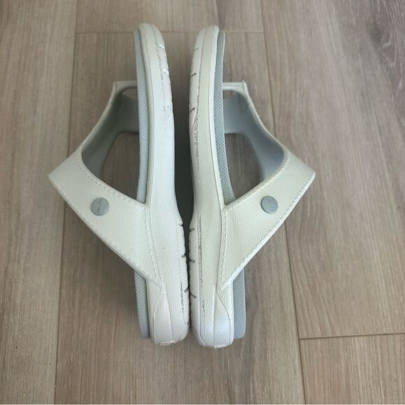 Dansko Krystal Molded Toe Loop Sandals Pearl, Size 38 EU Slip On Comfort 7.5/8 - Picture 4 of 9